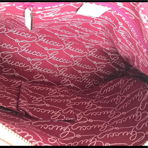 💕Rare 💕Gucci zipper purse - Picture 4 of 12